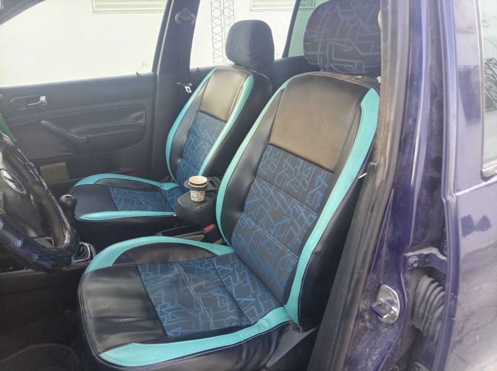 A vendre ou echange avec bmw essence Golf 4 TDI bonde rouge