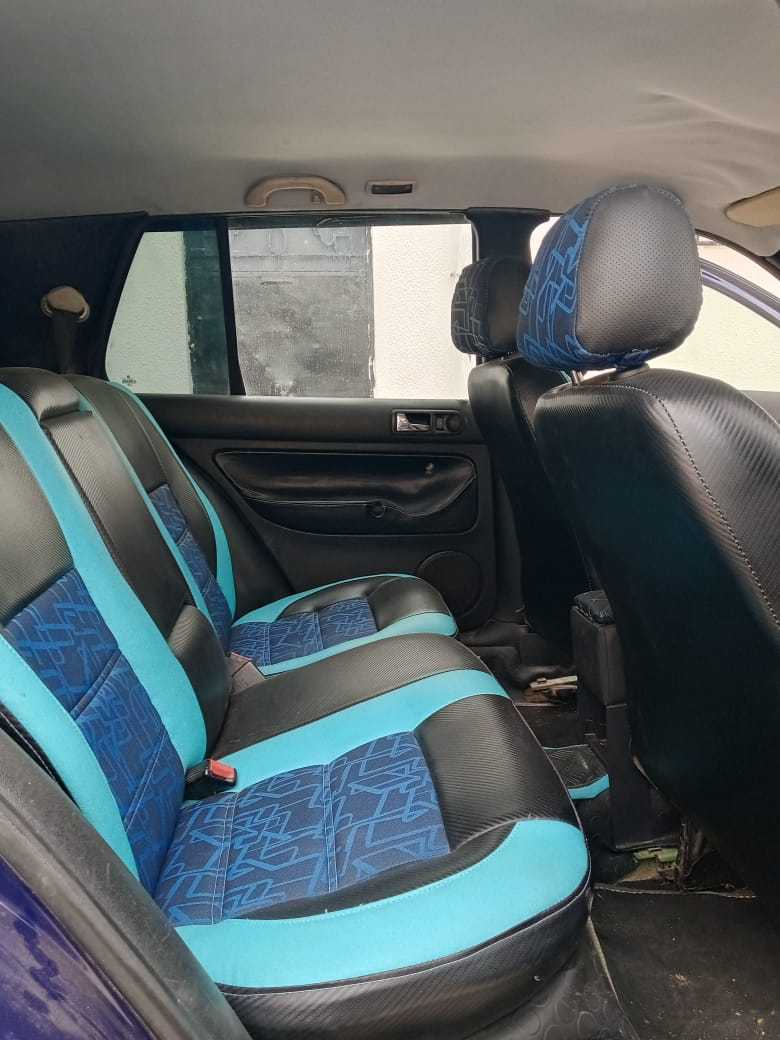 A vendre ou echange avec bmw essence Golf 4 TDI bonde rouge