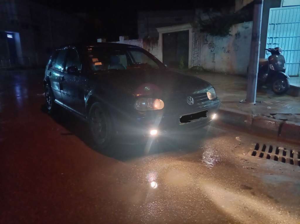 A vendre ou echange avec bmw essence Golf 4 TDI bonde rouge