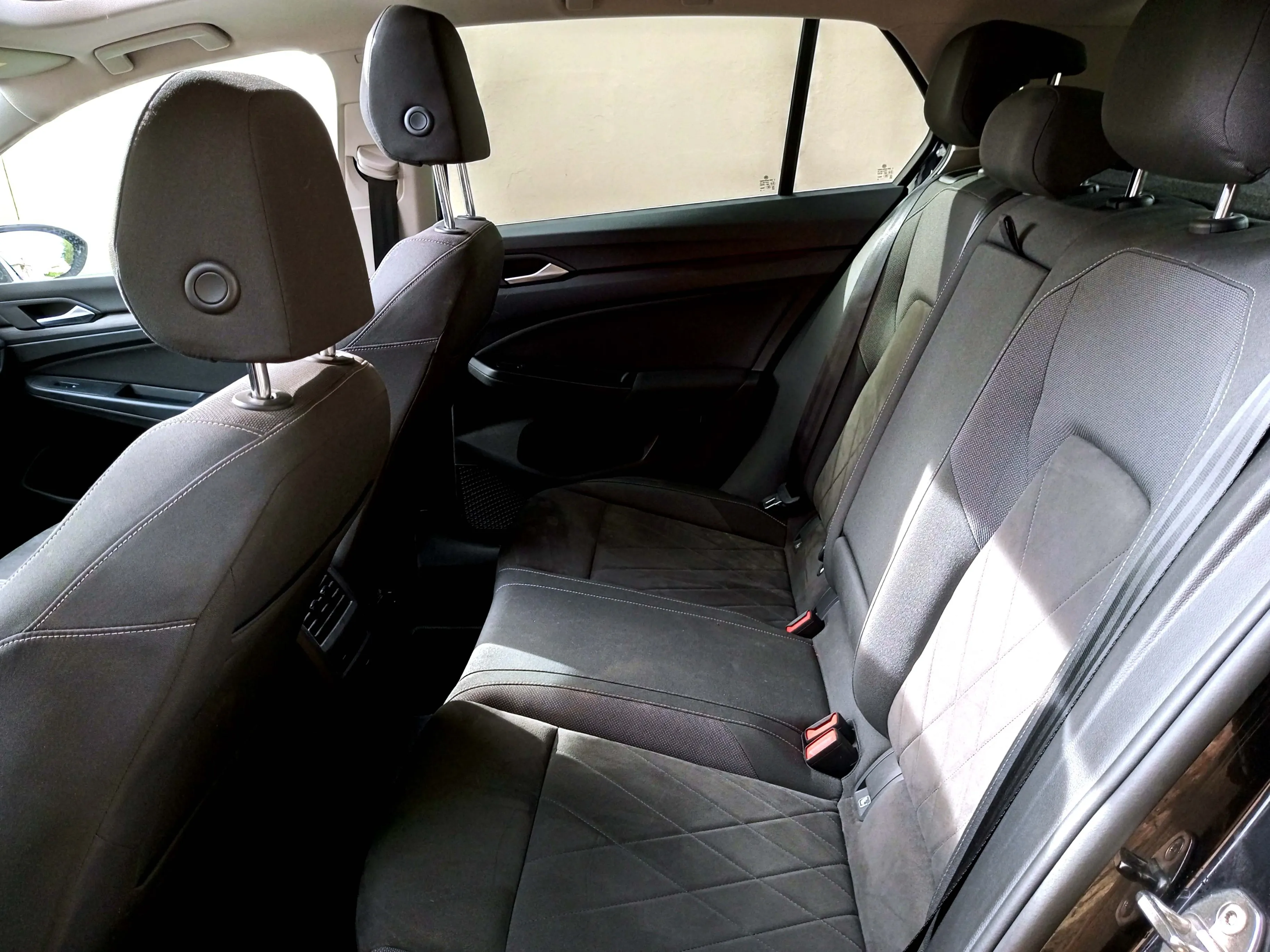 GOLF 8 style BVA 1.5 e tsi 50km tu 254 تسجيل أول