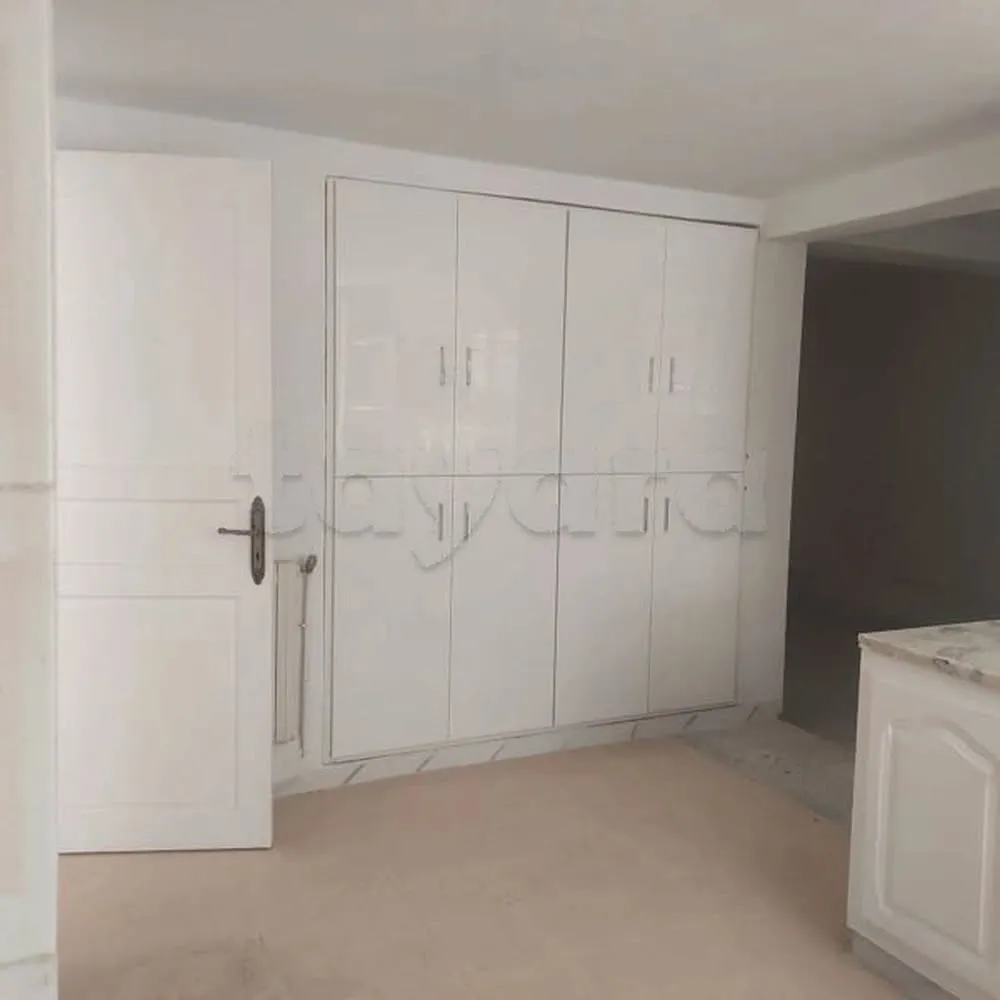 'un appartement 1ére étage S+2 haut standing meublé situé à MENZAH 7 BIS