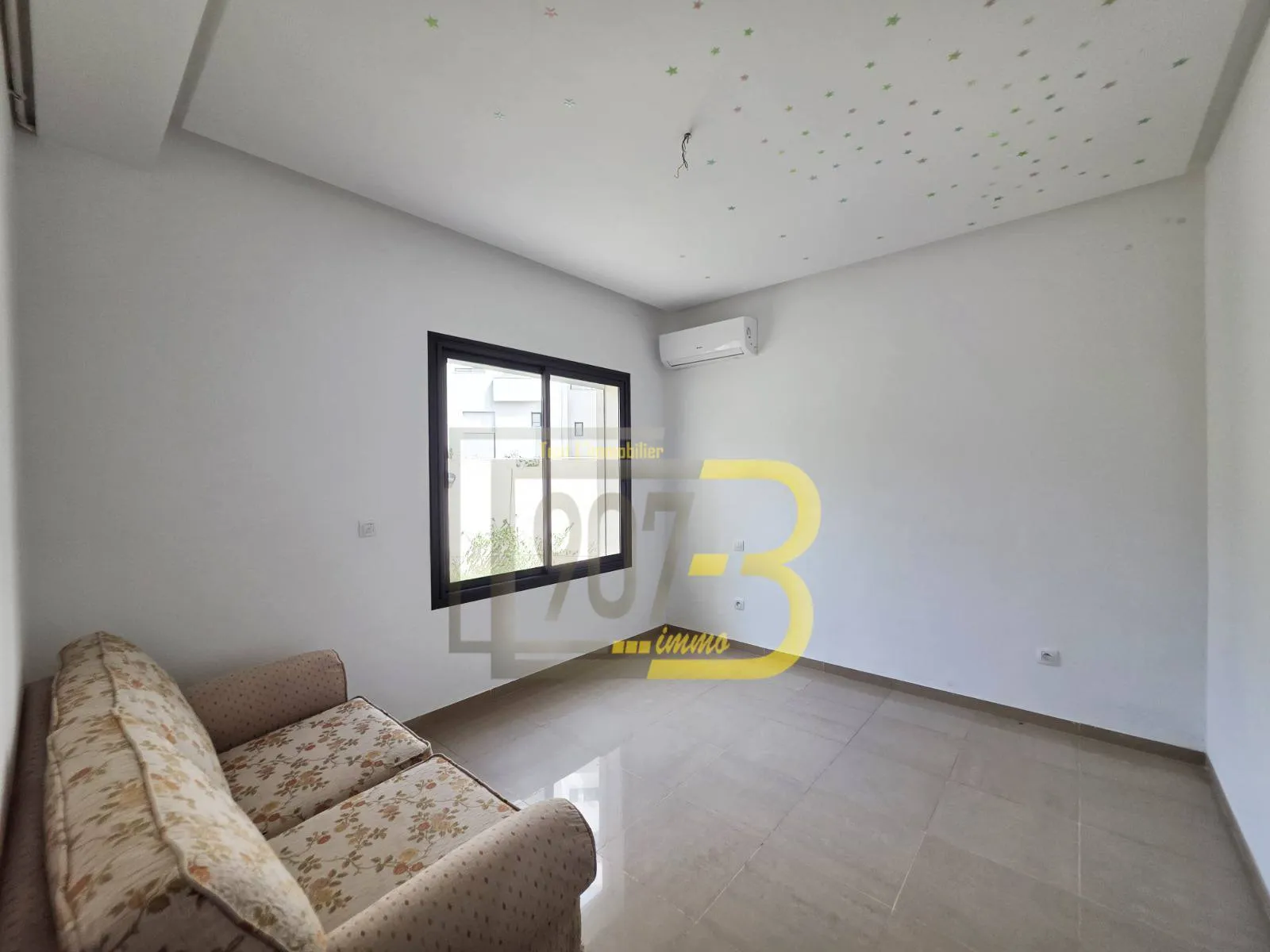 a Louer un appartement s+2 avec jardin à enassr 2