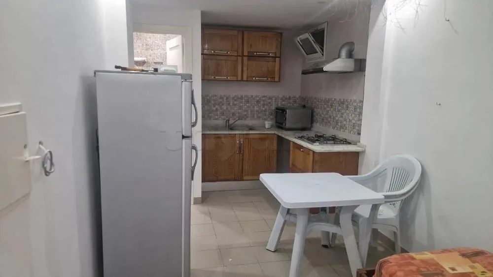 un appartement meublé s+1 au RDC a louer situé a Soukra Prés de Pharmacie Kamoun