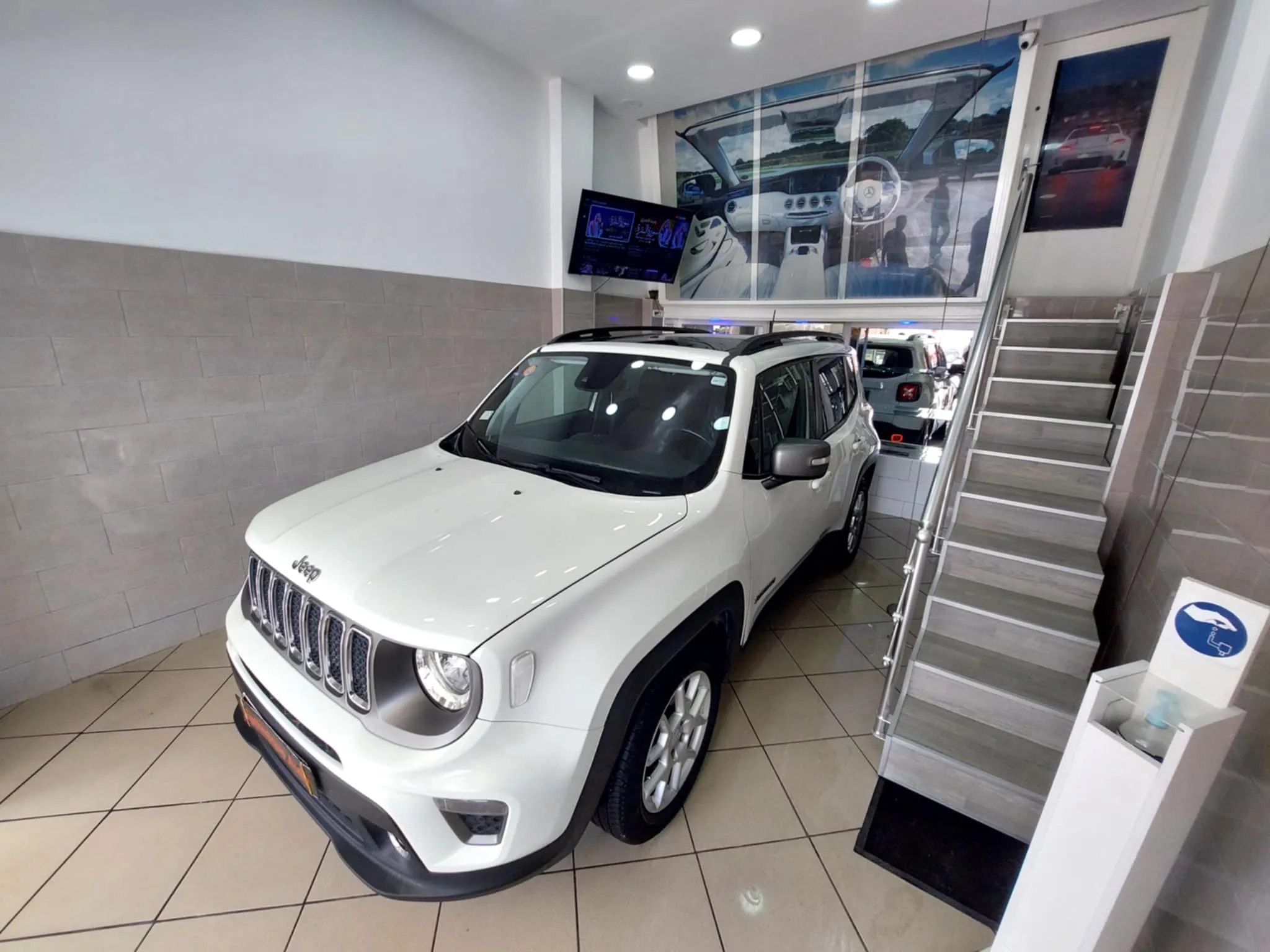Jeep Renegade 1.4 Turbo 4x2 Limited BVA - TEL 98479647-21140009