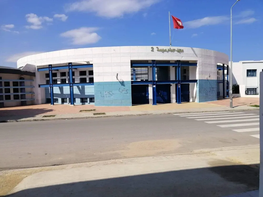 Garage en face Lycée Hammam sousse2 près souk essebt
