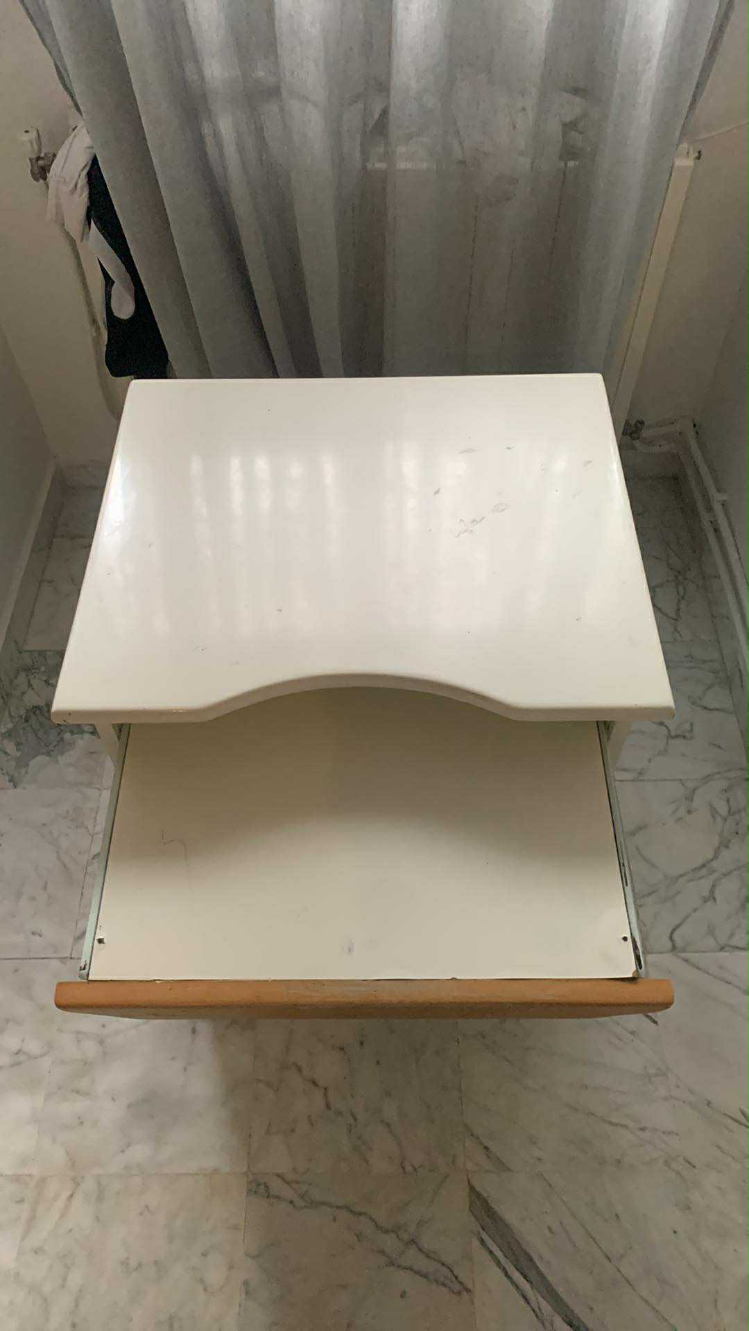 Bureau enfant / bureau d’étude – Blanc, avec étagères