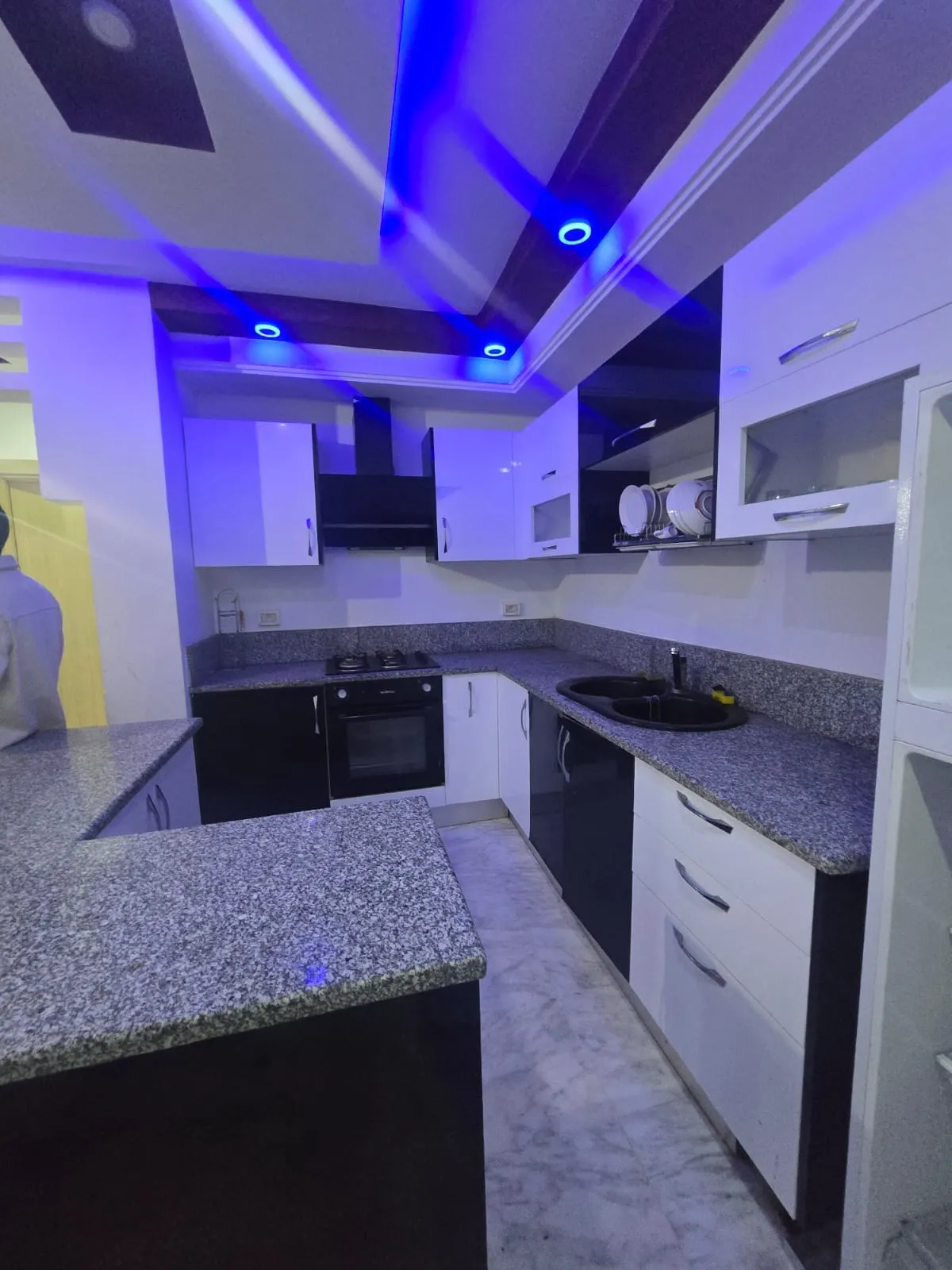 A vendre belle appartement S2 vue mer chatt mariem