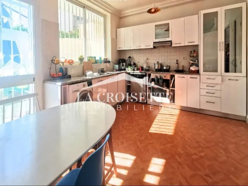 Villa s5 avec piscine à La Marsa ZVL0179