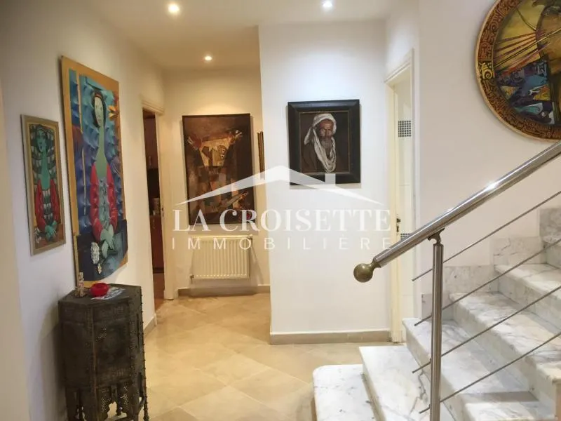 Villa s5 avec piscine à La Marsa ZVL0179