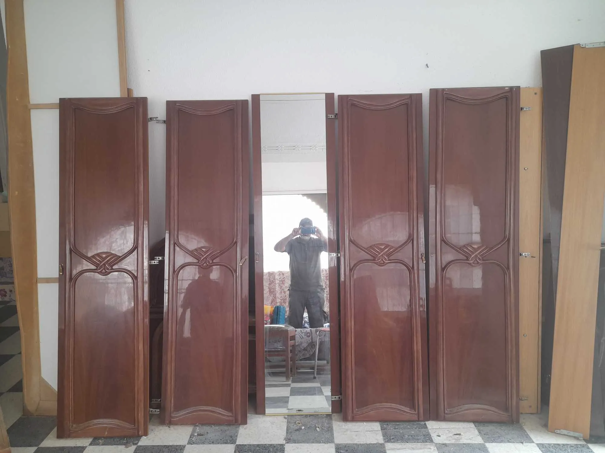 Dressing 5 portes grand en bon etat