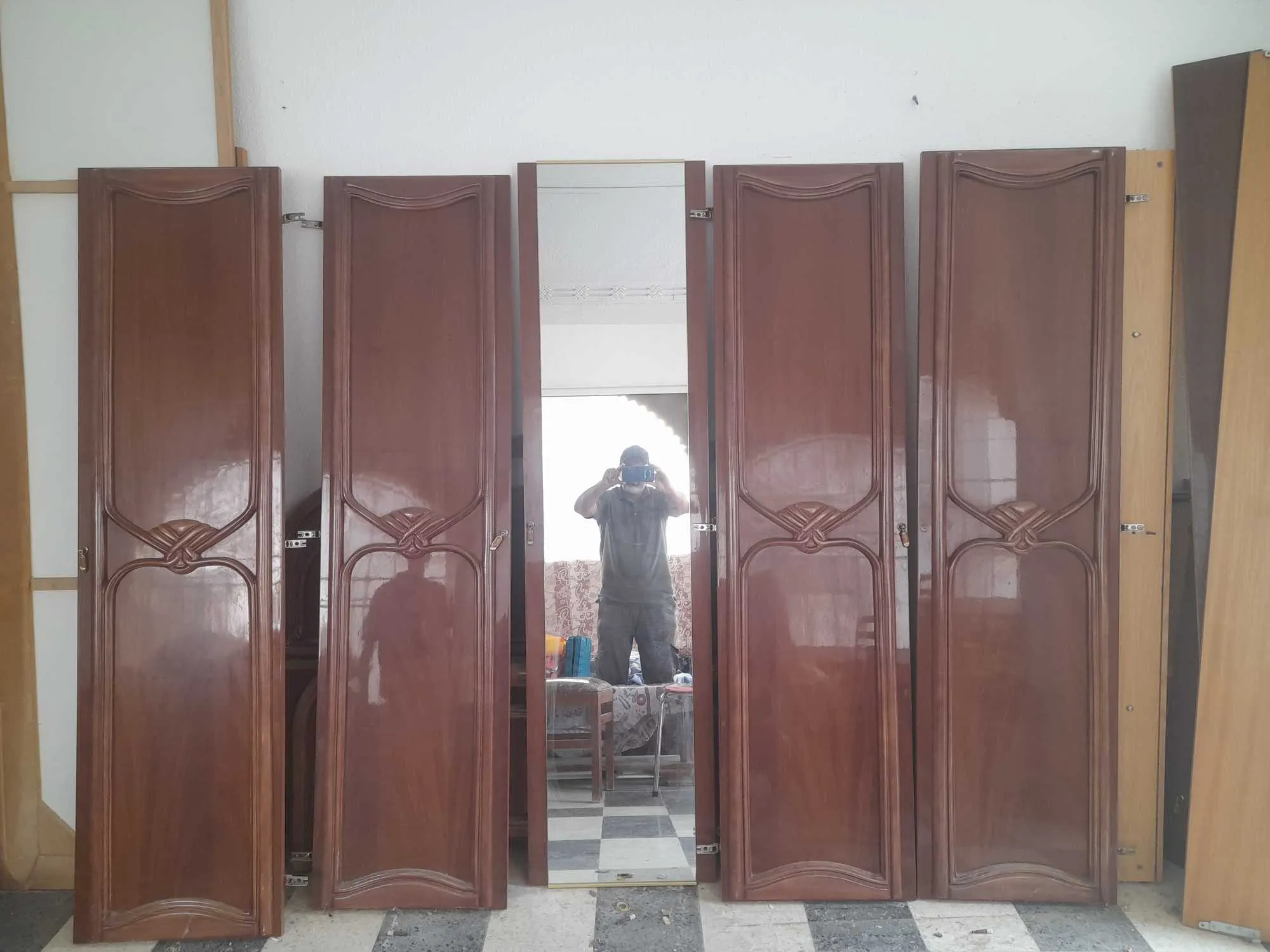 Dressing 5 portes grand en bon etat