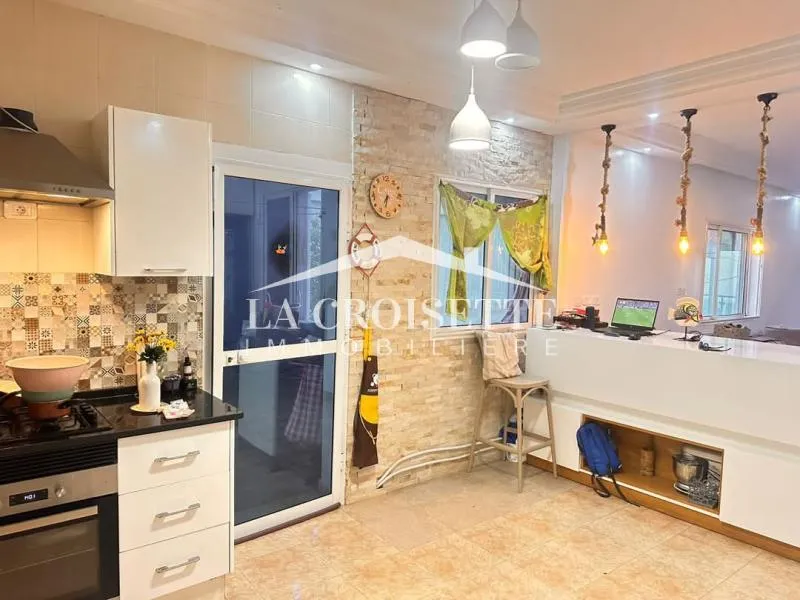 Etage de villa S+3 à La Soukra ZEL0526