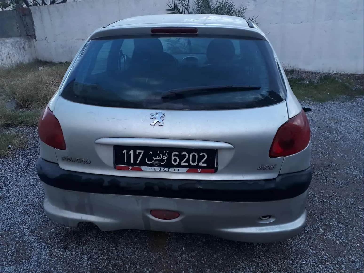 Av Peugeot 206