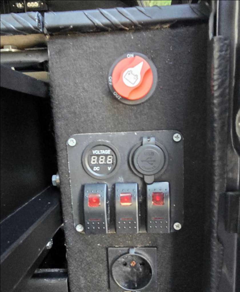 đ Toyota HILUX 4x4 2024 Diesel 2.8 đ
đ on accepte l Ă©change des voitures