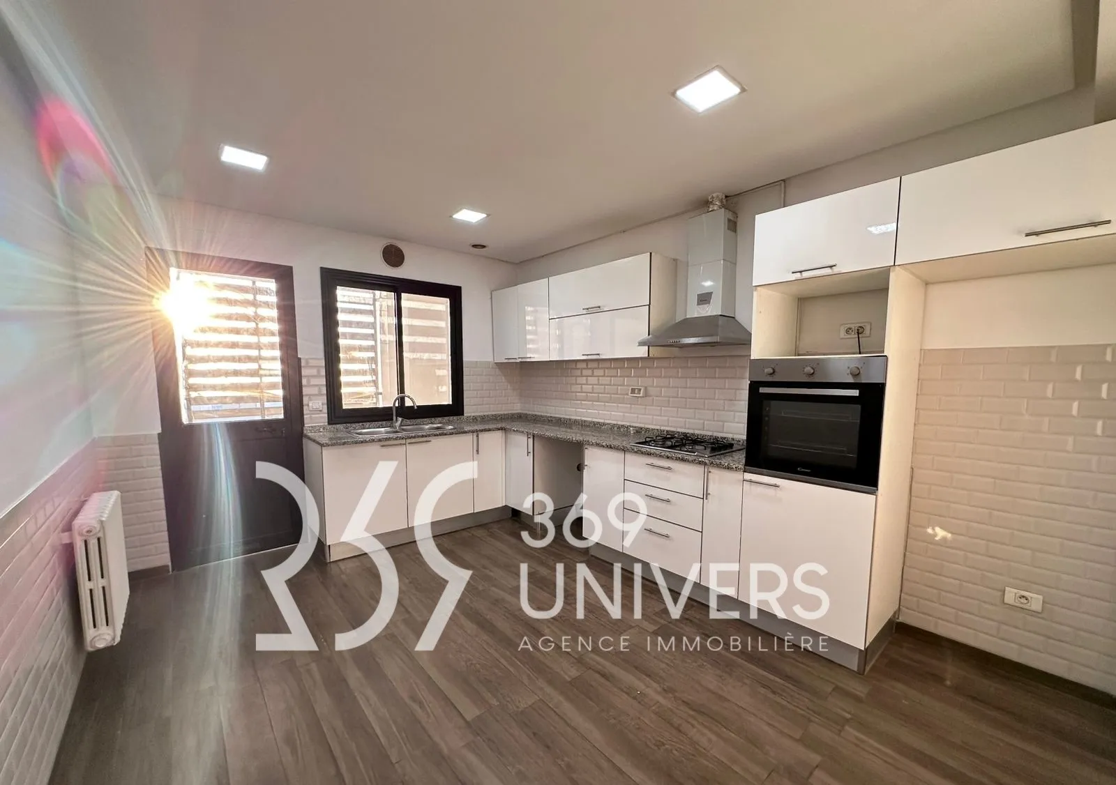 Appartement avec balcon à La Marsa REF RA160