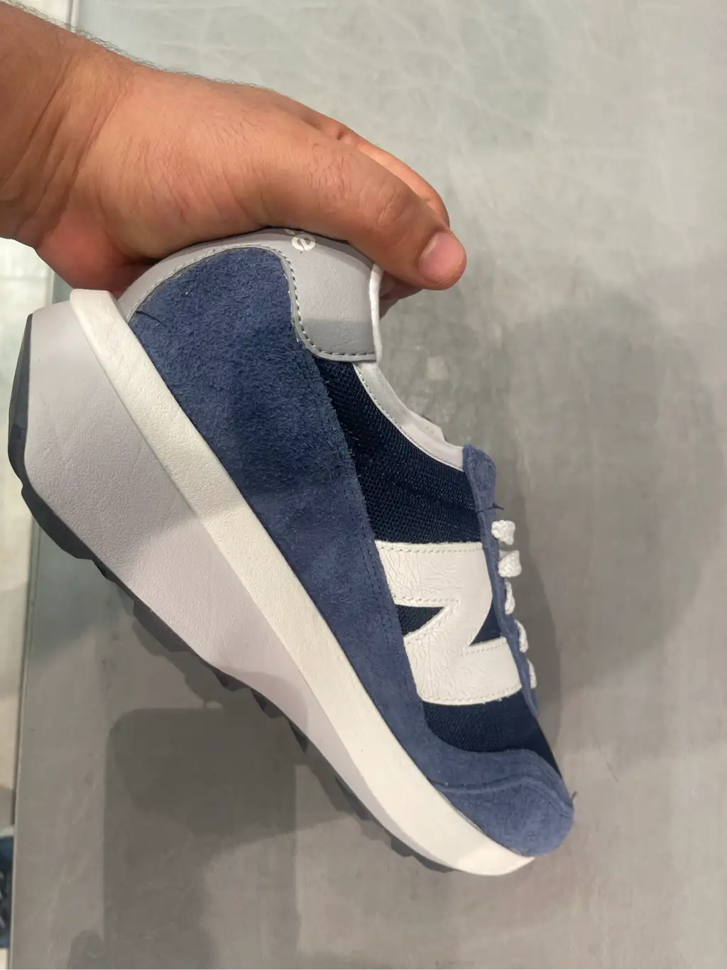 New Balance U370