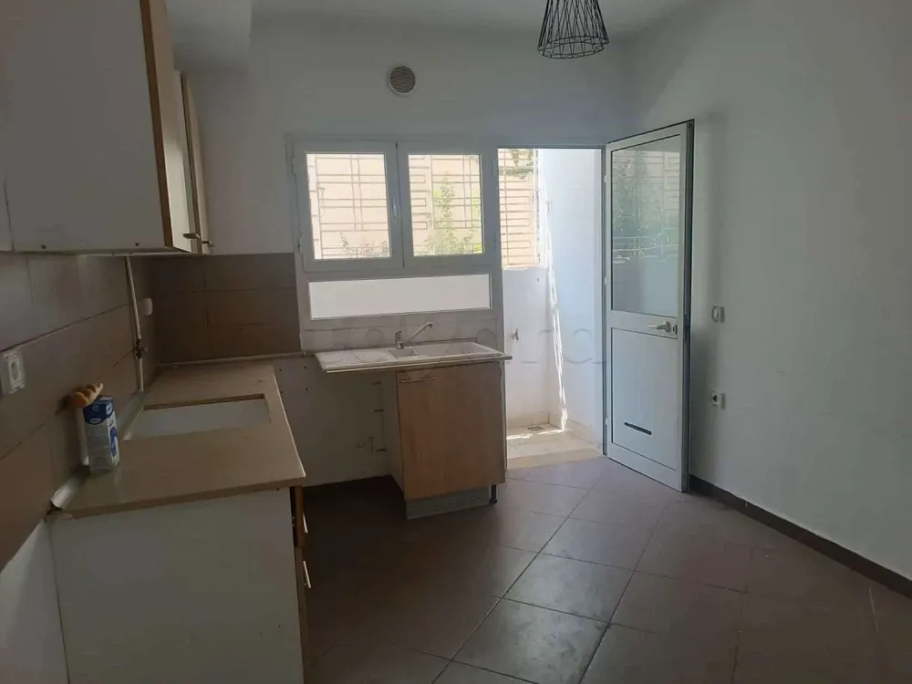un appartement s+2 au rdc a louer situé a bardo derrière stade