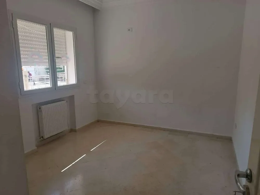 un appartement s+2 au rdc a louer situé a bardo derrière stade