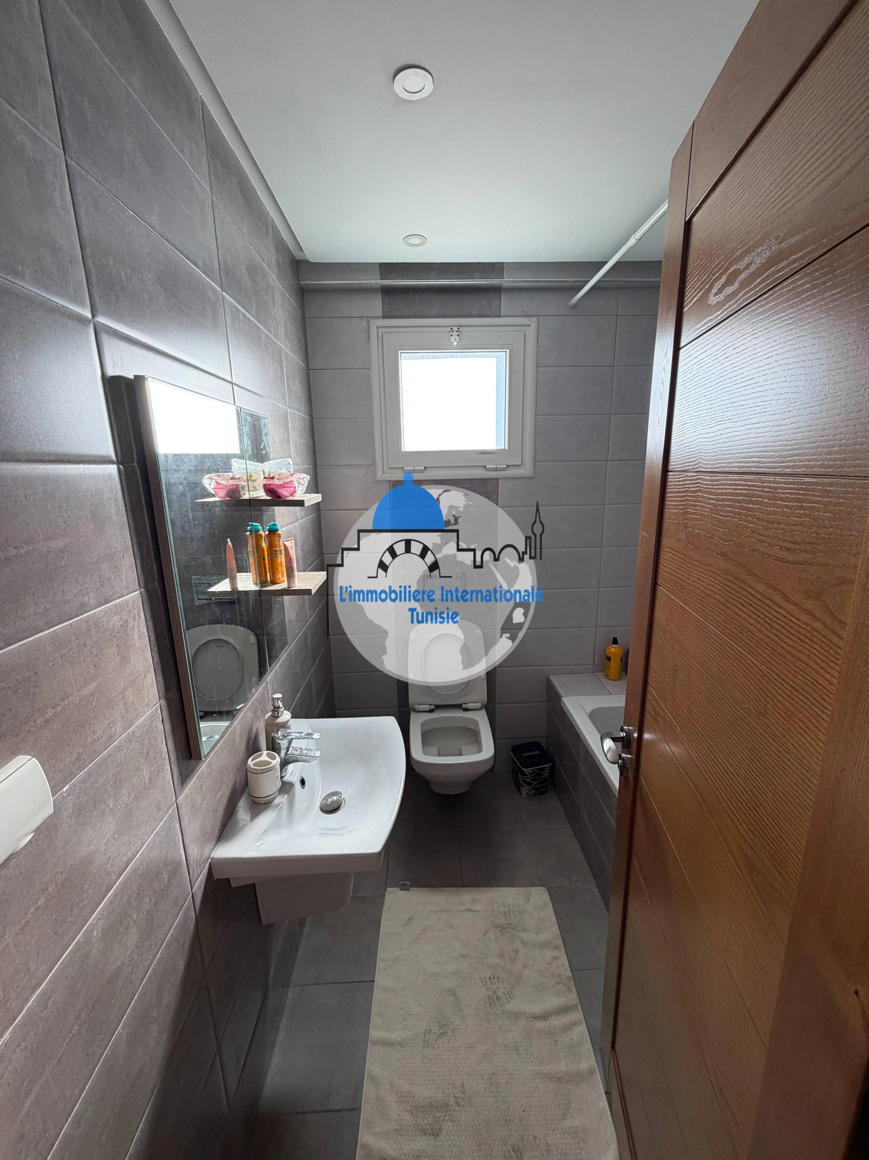 à vendre appartement S+2 -rue Yasser Arafat Sahloul 