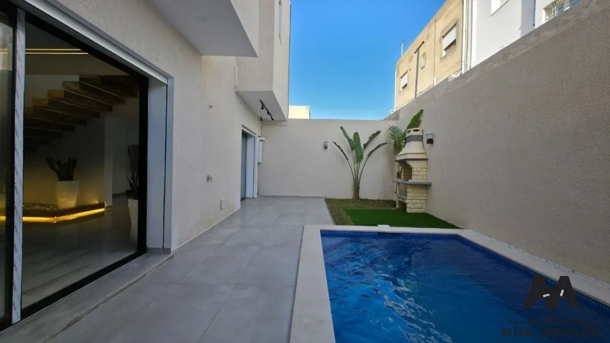 Villa S3 avec piscine à Beni khiar plage