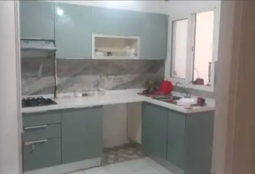 Location S3 vide à La Soukra