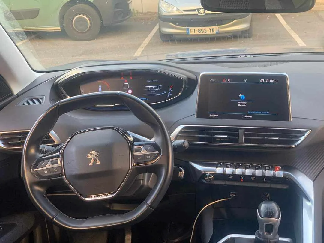 A vendre Peugeot 3008 importée