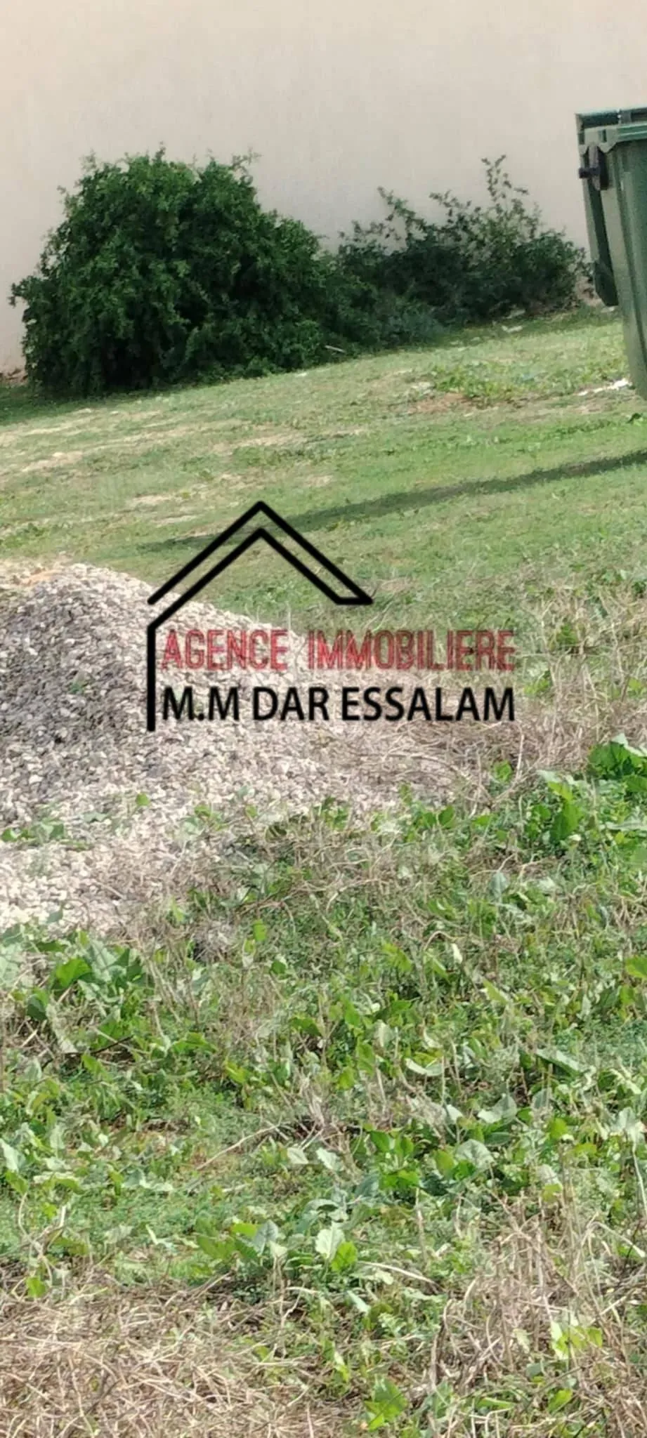 lot de terrain près de la mer