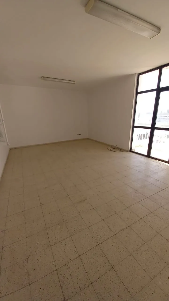 AL Bureaux S4 ariana 700dt