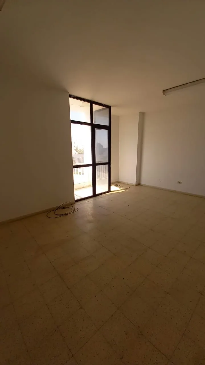 AL Bureaux S4 ariana 700dt