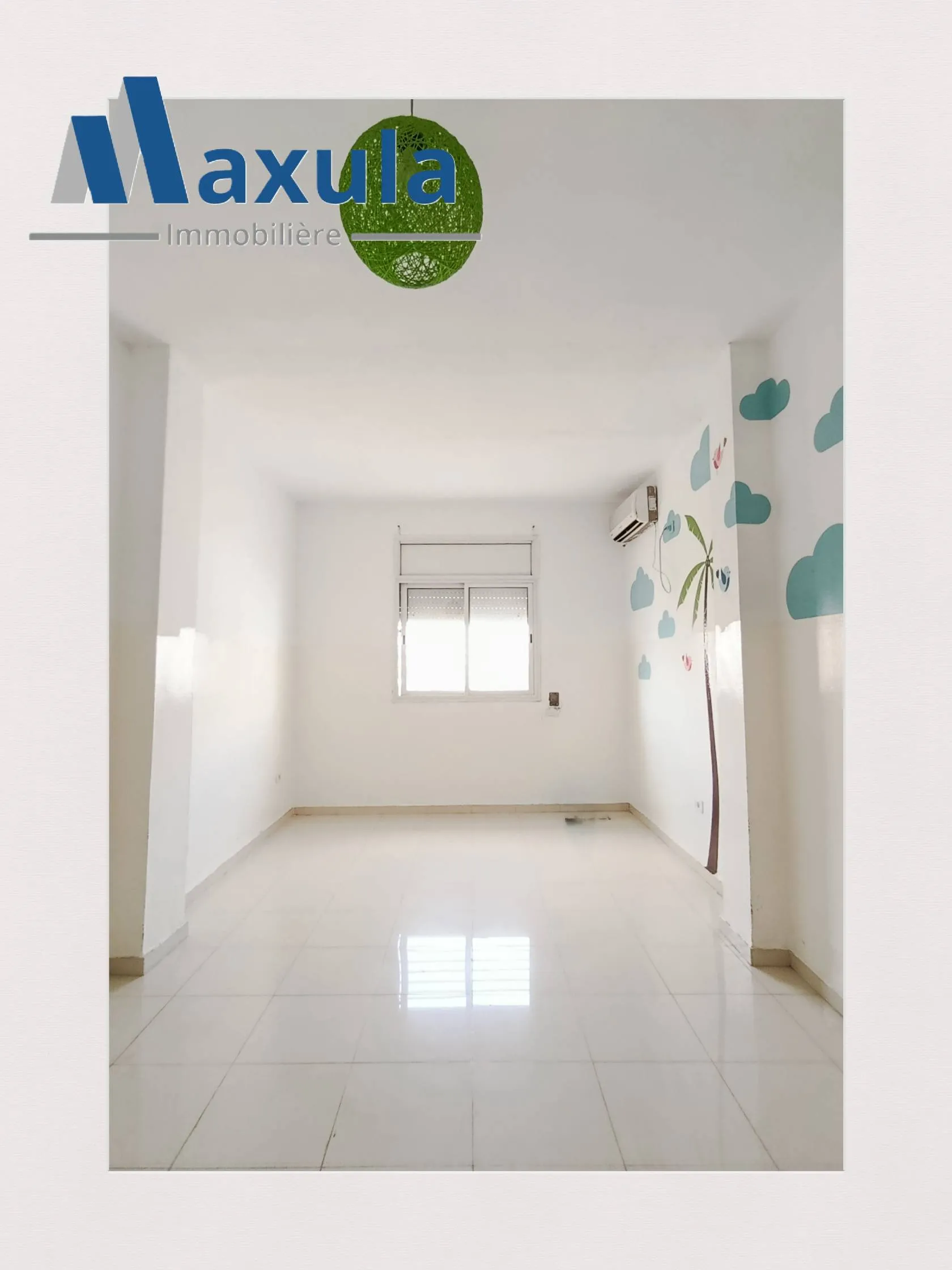À LOUER SUPERBE TRIPLEX S+4 À LA NOUVELLE MEDINA 
