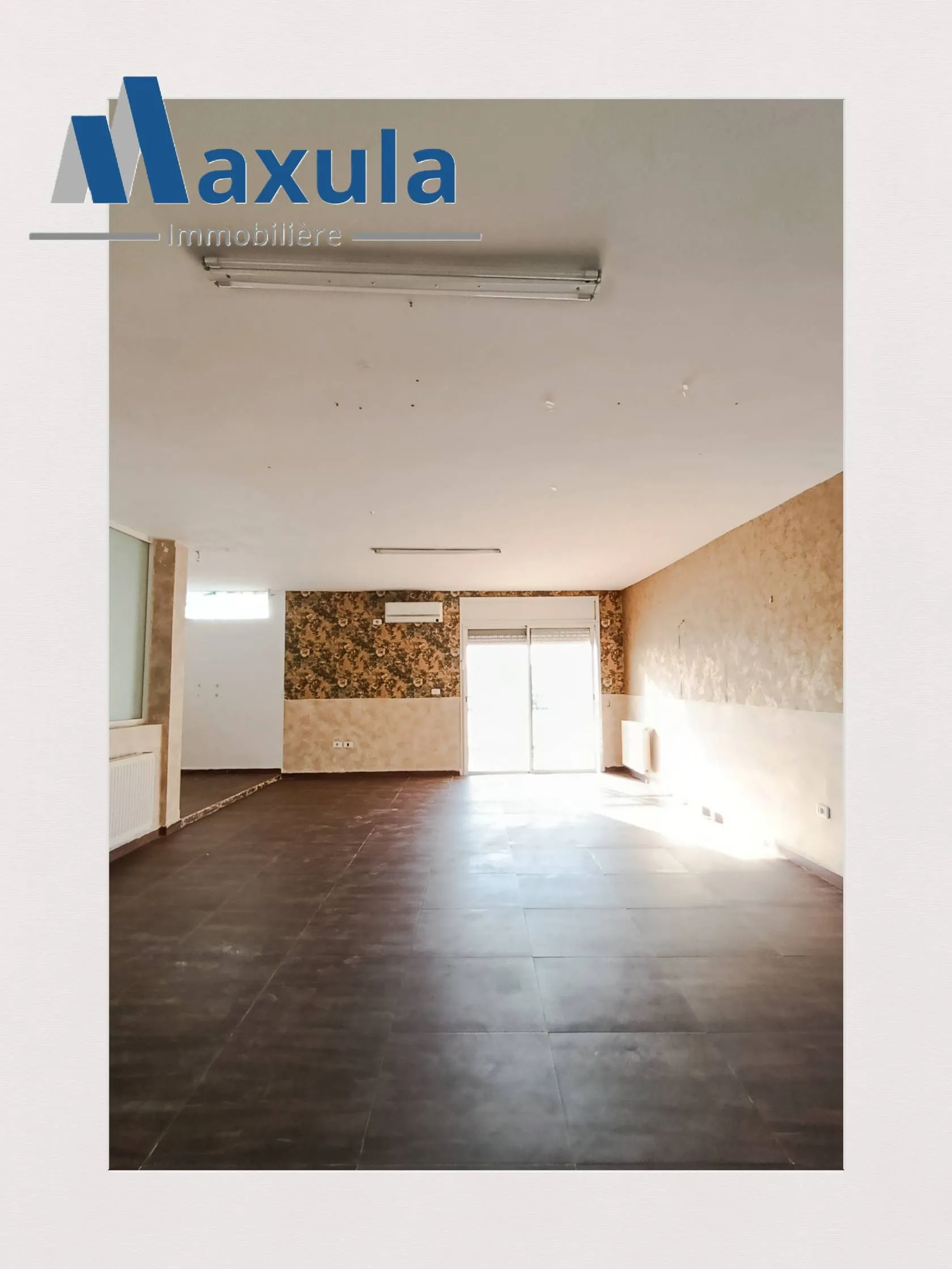 À LOUER SUPERBE TRIPLEX S+4 À LA NOUVELLE MEDINA 