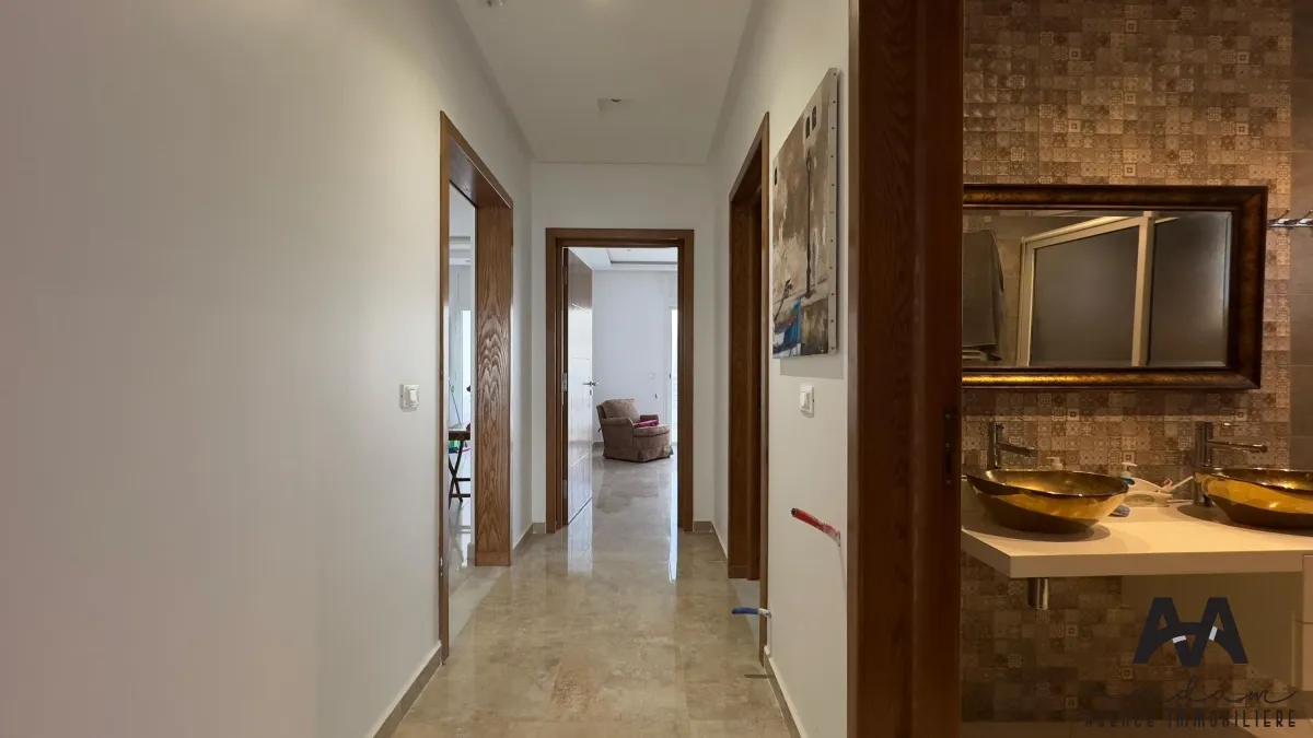 À Vendre | Villa Luxueuse Pieds dans l’Eau – Jinène Beni Khiar