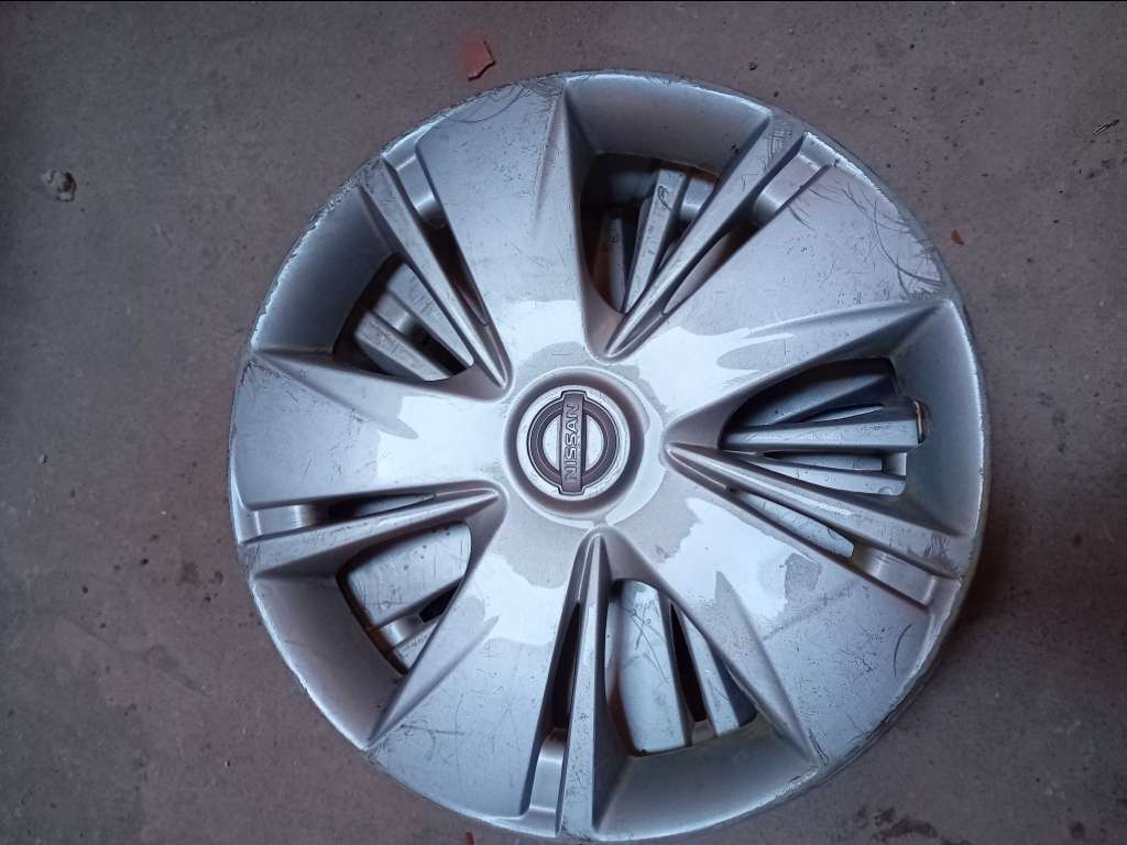 Avendre 4 angiliveur nissan micra nthaf d'origine nm de tlf 99 301 298 