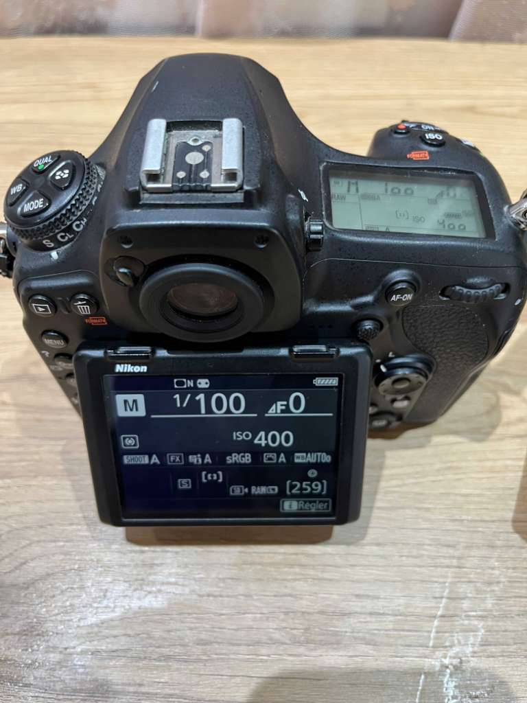 Nikon D850
