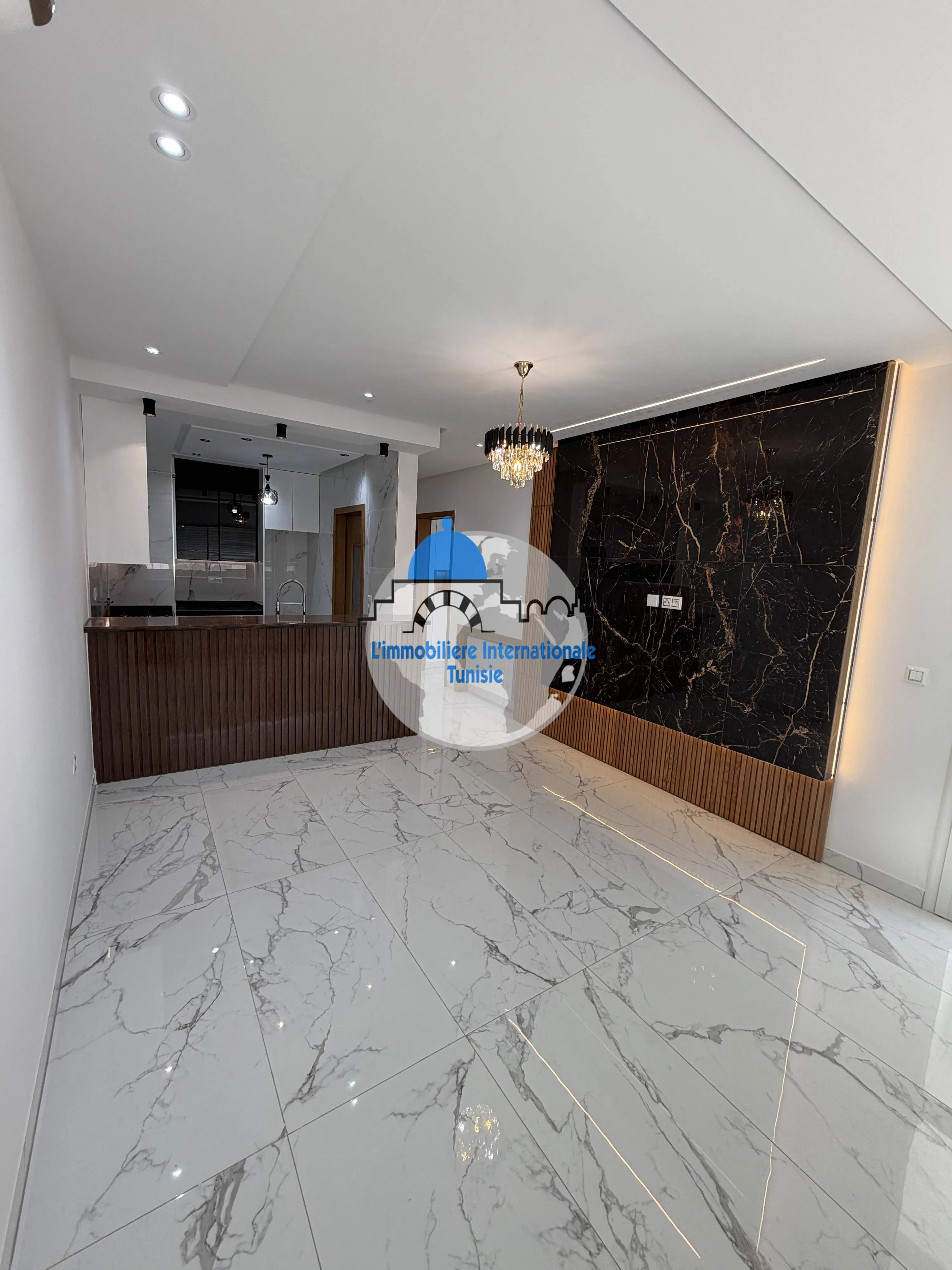 Appartement de luxe S+1 à louer à -Khzema 