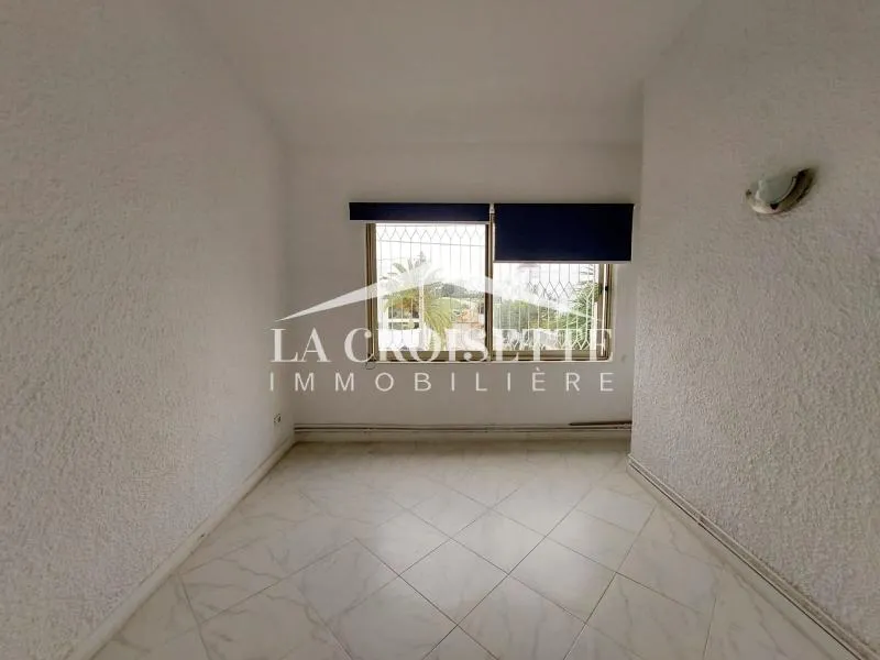 Villa s4 avec jardin et terrasse à La Marsa ZVL0071