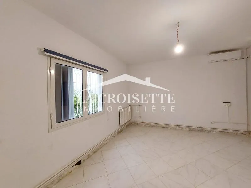 Villa s4 avec jardin et terrasse à La Marsa ZVL0071