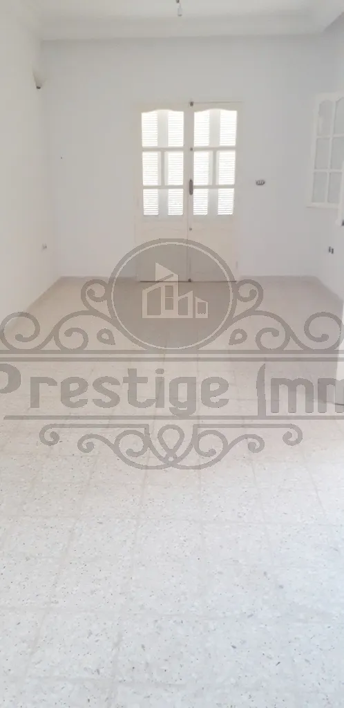 Spacieux étage de villa