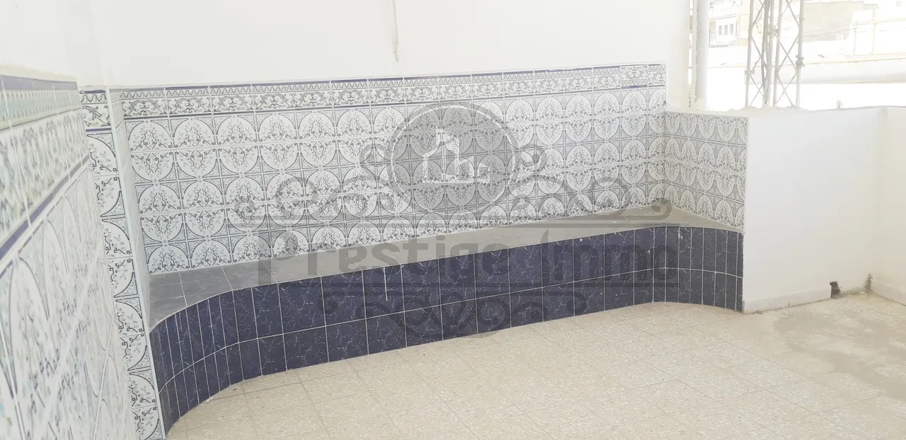 Spacieux étage de villa