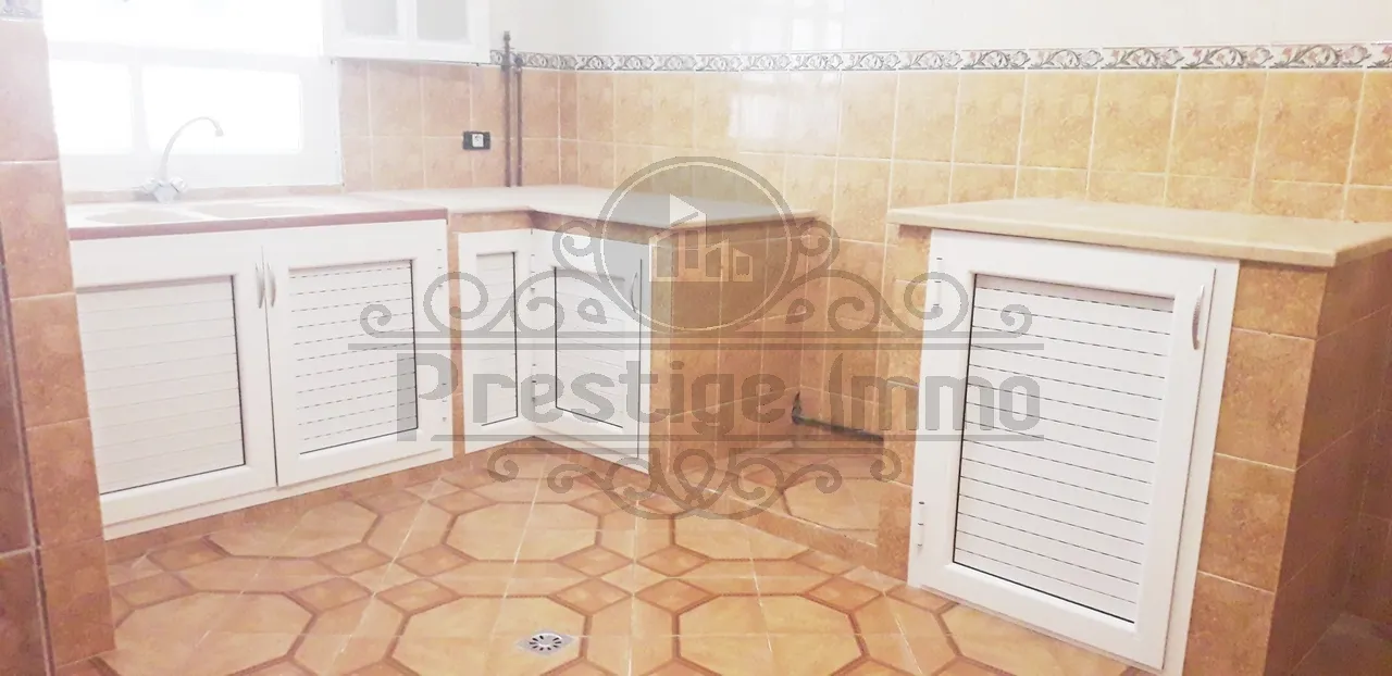 Spacieux étage de villa