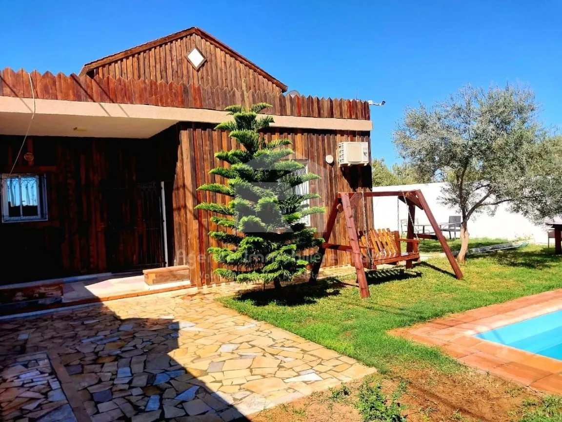 À LOUER (Courte Durée) | Coquette Villa S+2 avec piscine et jardin - Soviva – Kantaoui