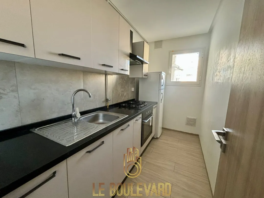 Location Annuelle : Appartement S+1 Haut Standing à AFH Mrezga, Cité El Wafa, Nabeul 