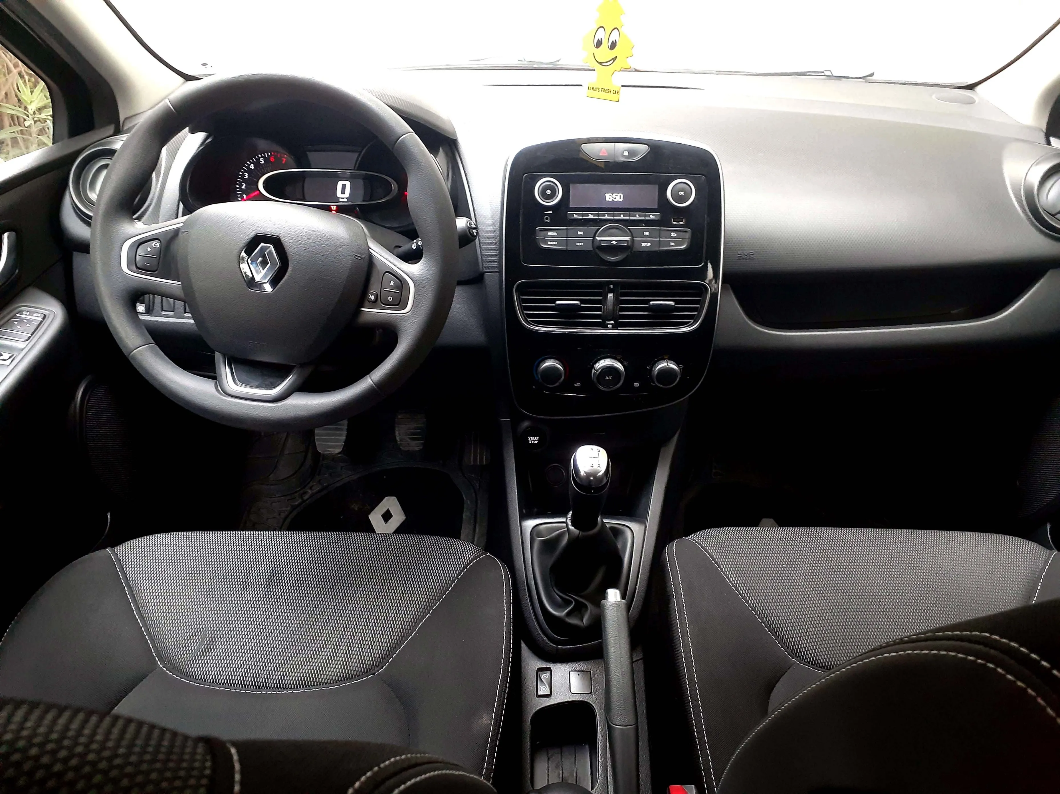 RENAULT CLIO 4 tu 207تسجيل أول