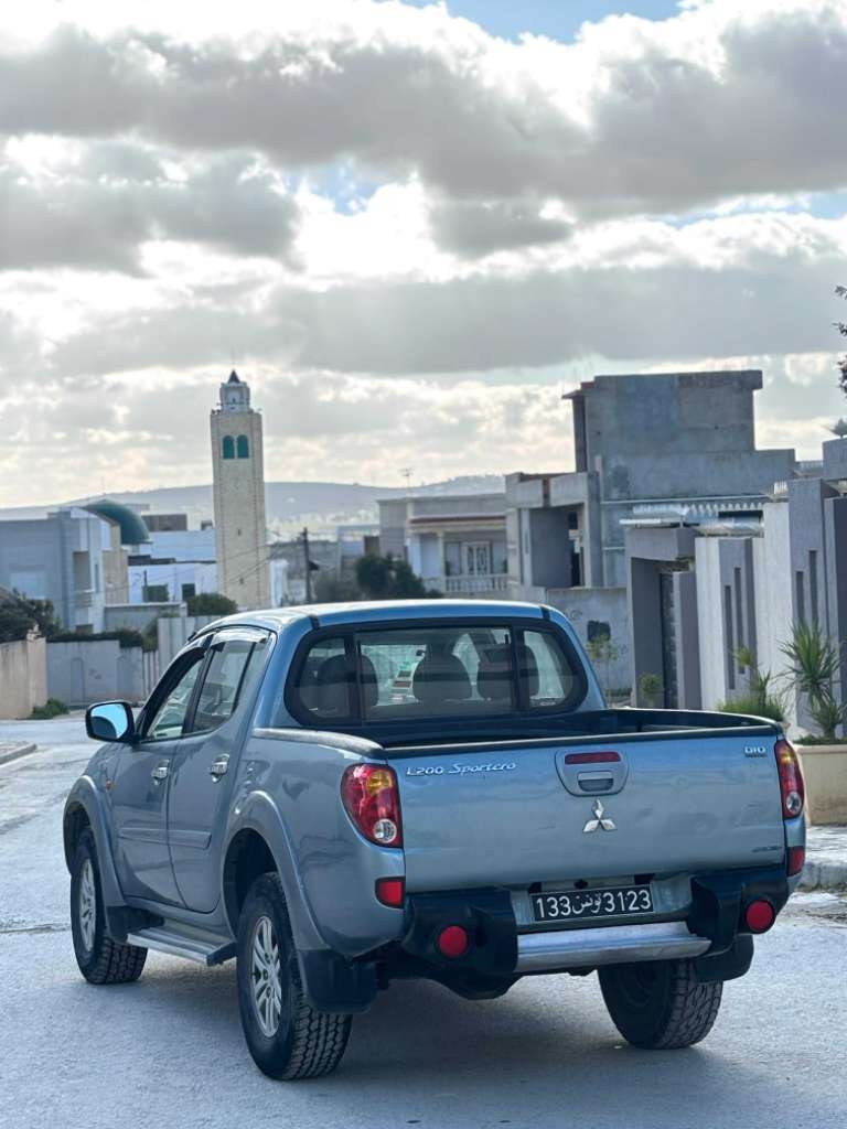 Mitsubishi L200 Sportero 