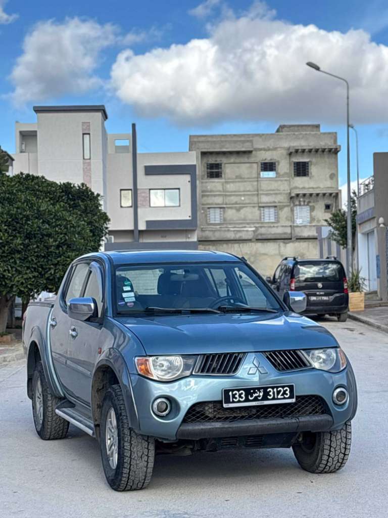 Mitsubishi L200 Sportero 