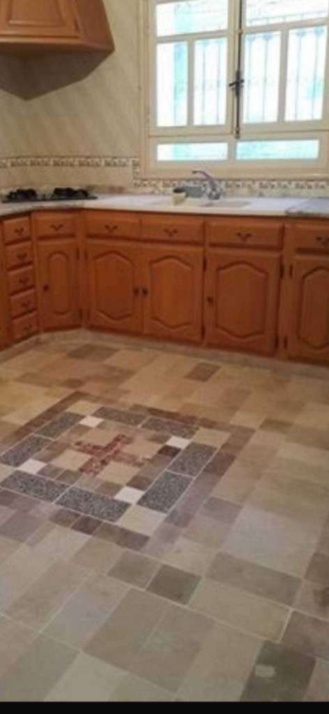 ✨ À VENDRE : RÉSIDENCE PRESTIGE DE 3 NIVEAUX AVEC JARDIN ✨
Style Américain | Vie Privée Totale 