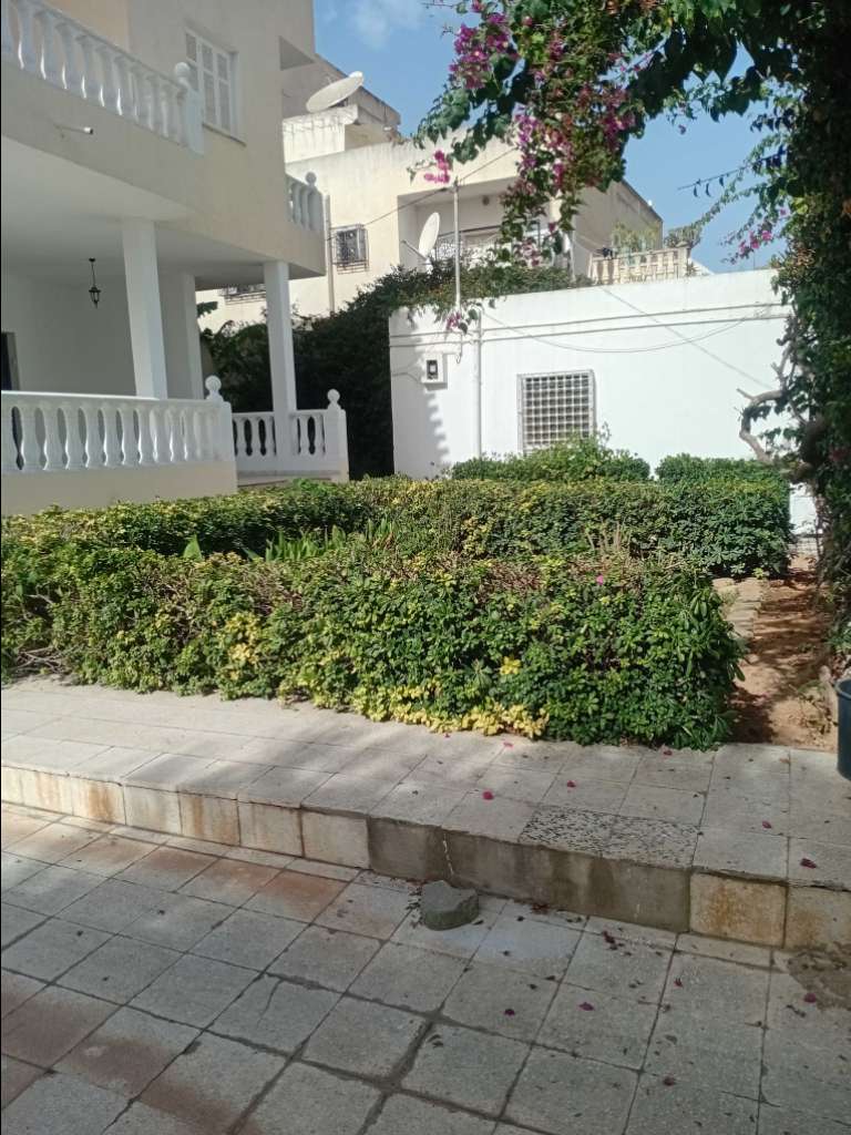 Grand villa deux étages à vendre