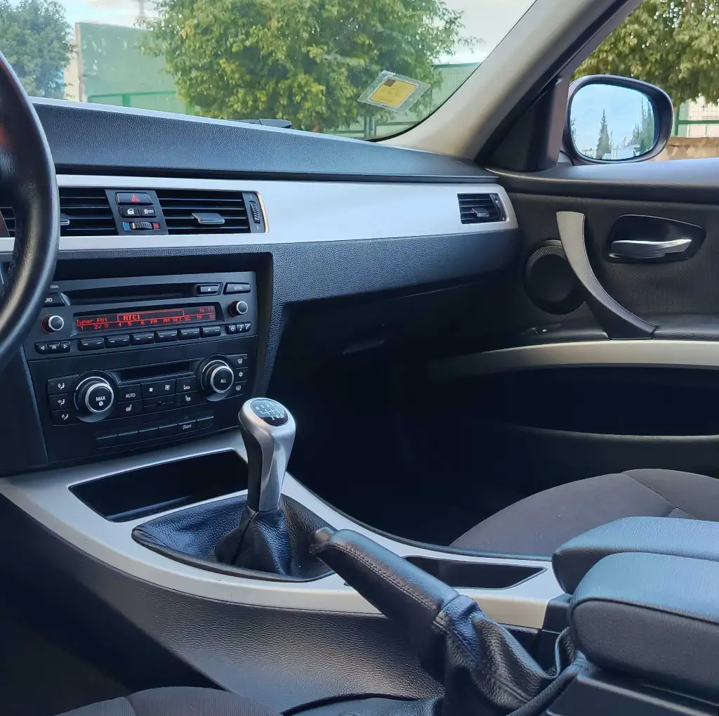 BMW Série 3 E90 318