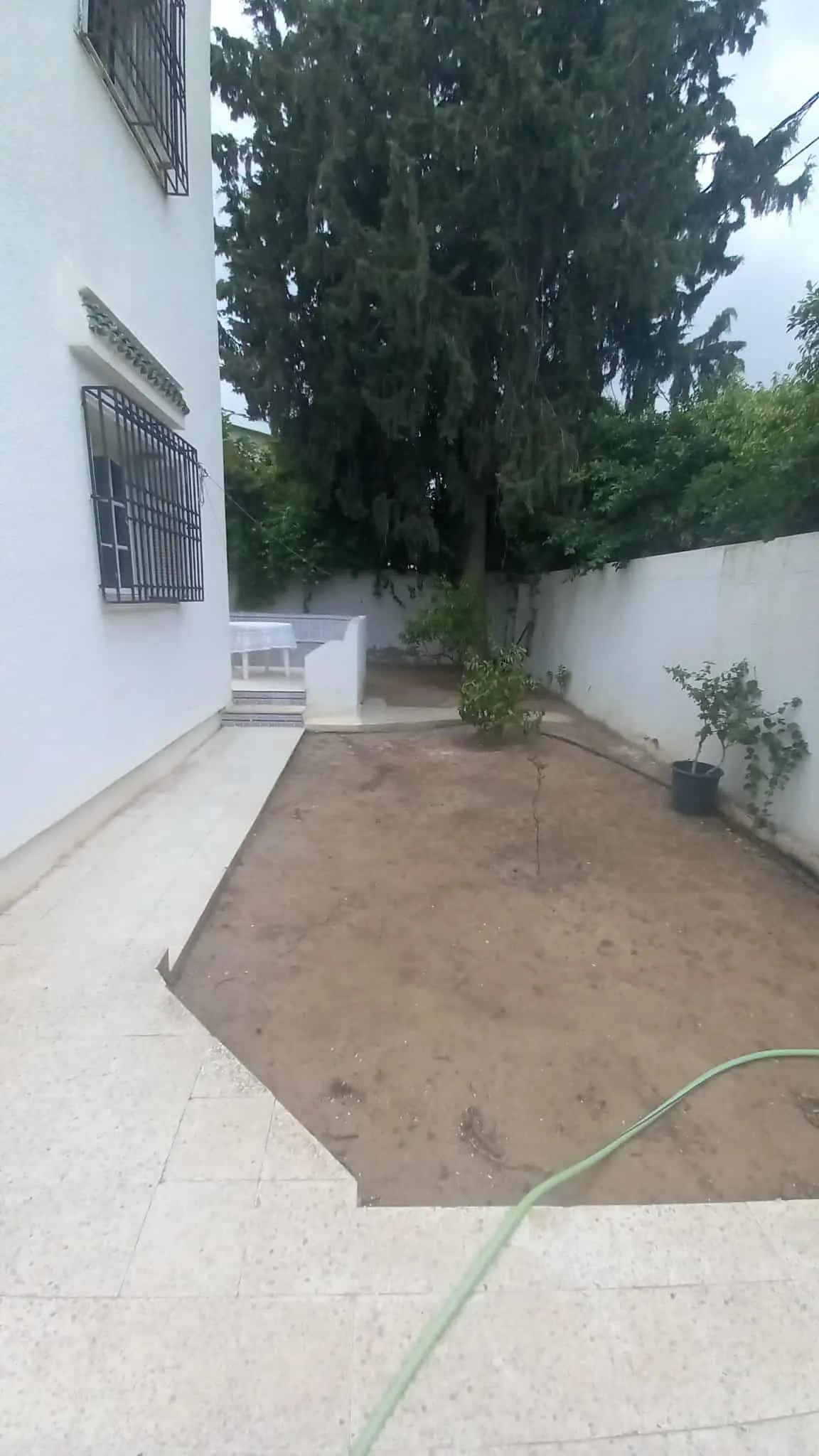 AV Villa sur terrain 900m² la Soukra
