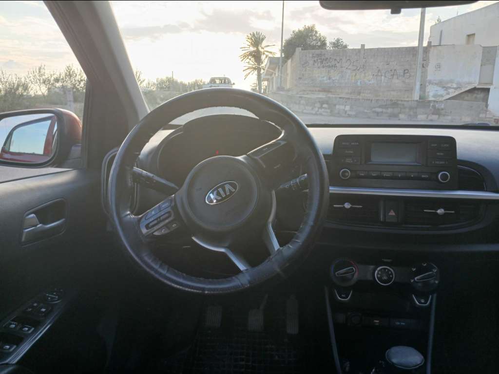 KIA PICANTO ESSENCE Tel 24 313 594
